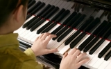 Lý do học đàn piano là lựa chọn nhiều của phụ huynh